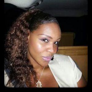 Meet your Posher, Dionna